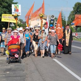 Z trasy XXVI Pieszej Pielgrzymki - 8 sierpnia 2016